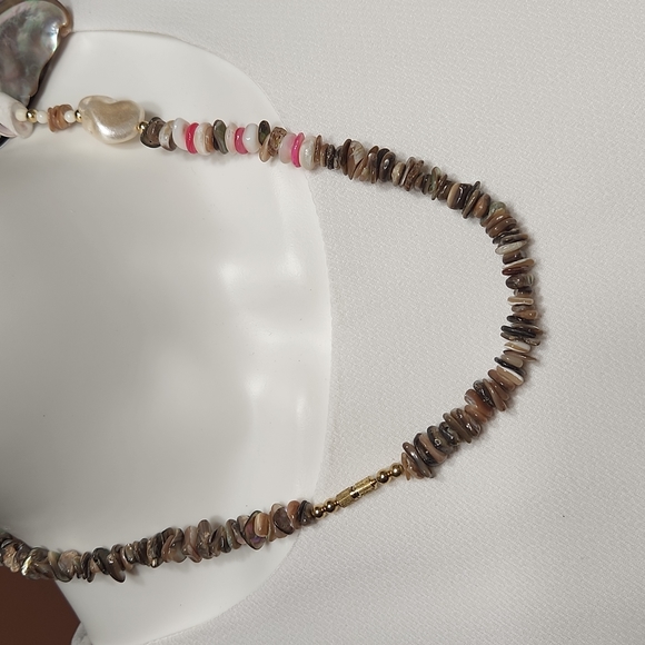 5/$25🌴Mermaid Beach Vibes Shell Necklace - Picture 5 of 6